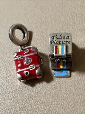 (*2 Charms*) Red Luggage Charm & Vintage Camera Photo Charm